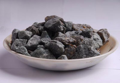 �ְ��ø�ǿ��þ�⾧ʯ��ע��